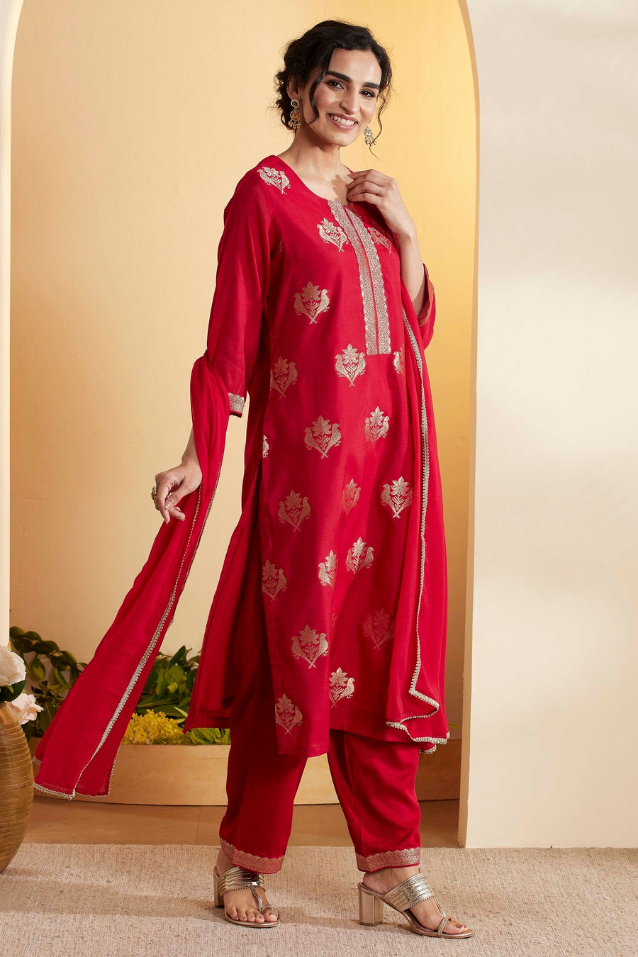 Red kurta set with gold leaf motifs and dupatta by BIBA, image 4 of 4