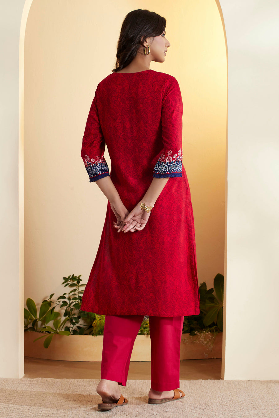 Maroon Viscose Rayon Yoke Printed Straight Kurta
