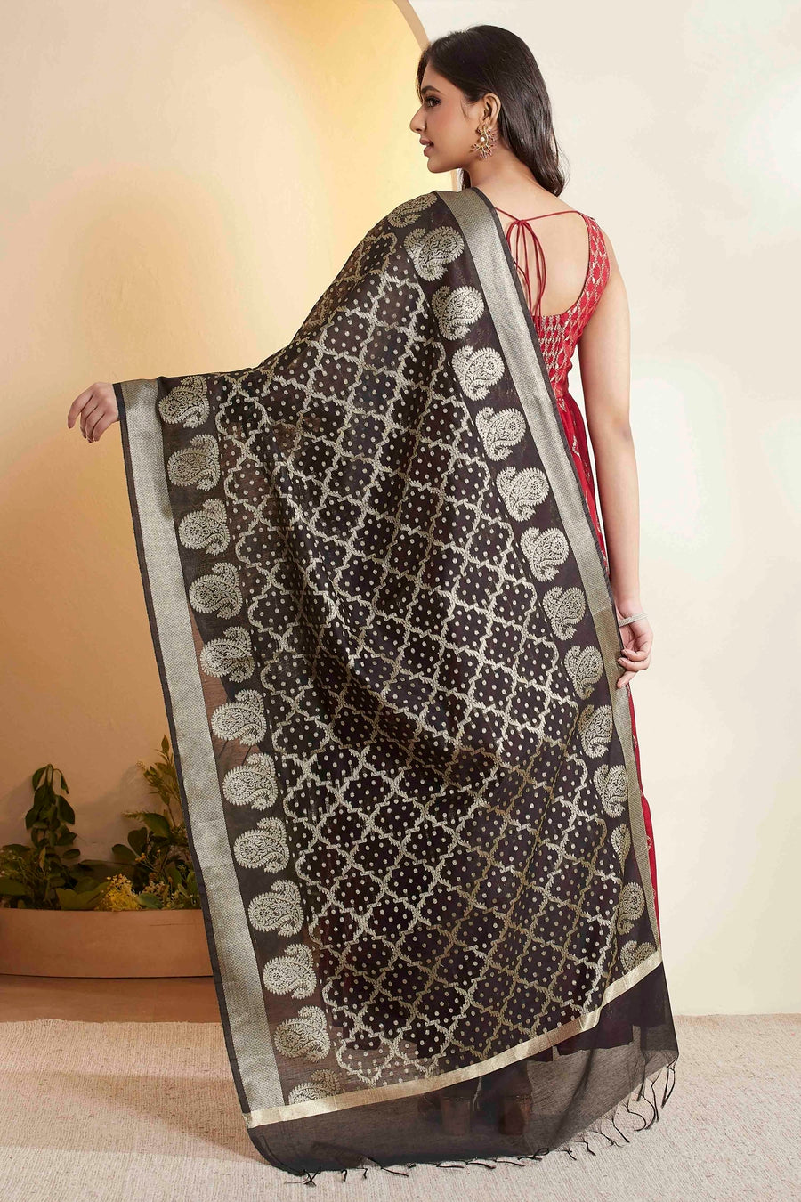 Black Dupatta