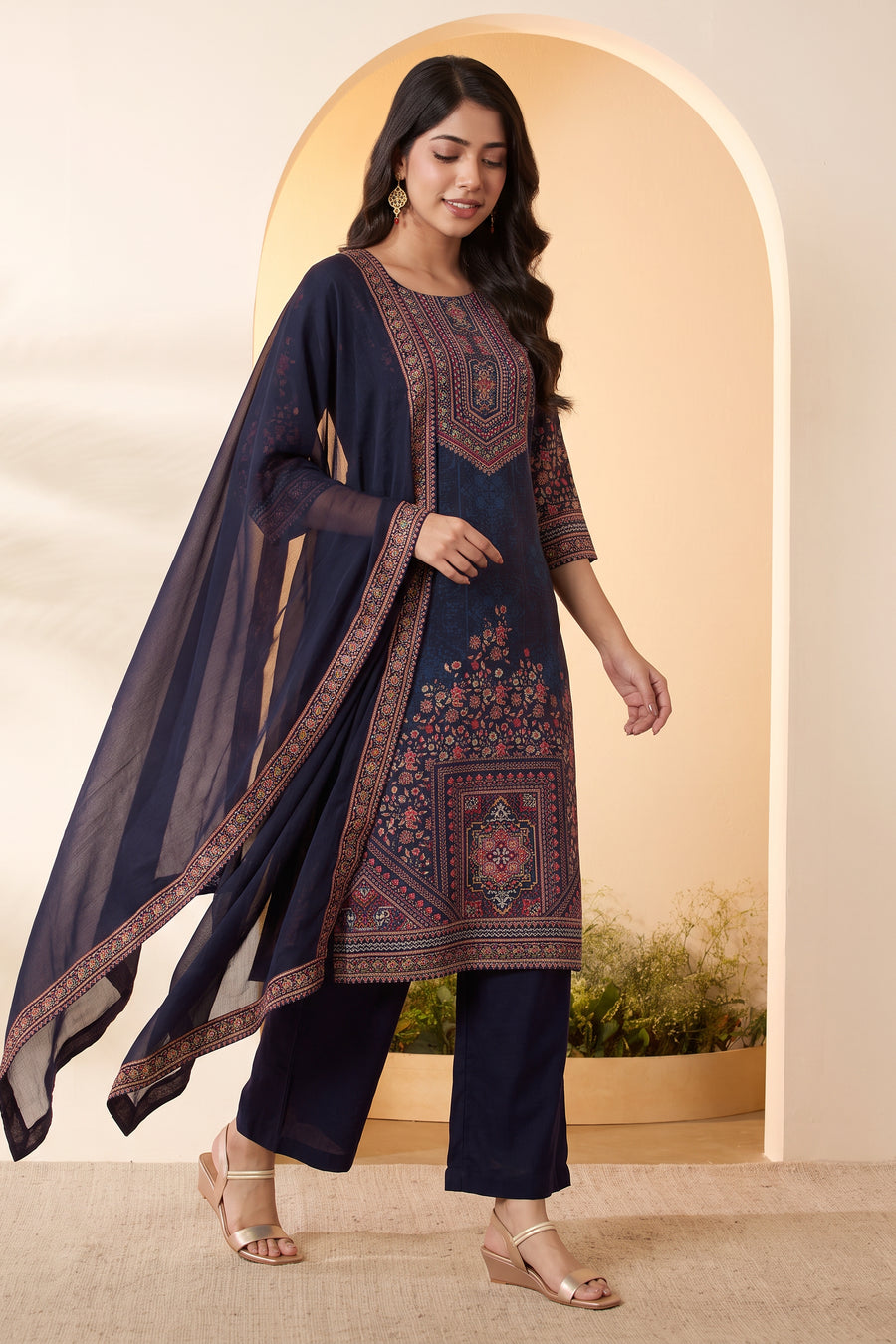 Blue Floral Printed Kurta Set – view 4