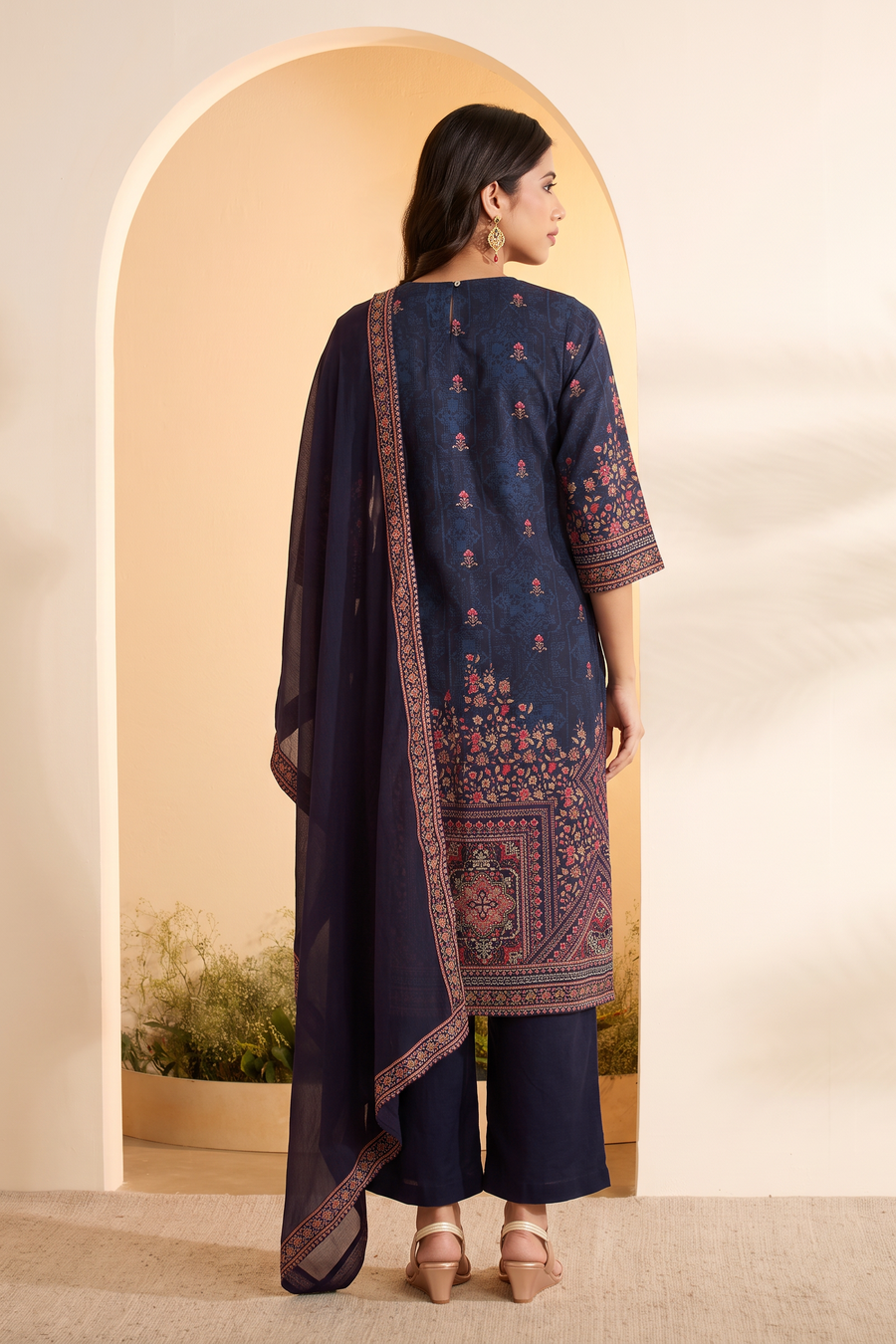 Blue Floral Printed Kurta Set – view 3