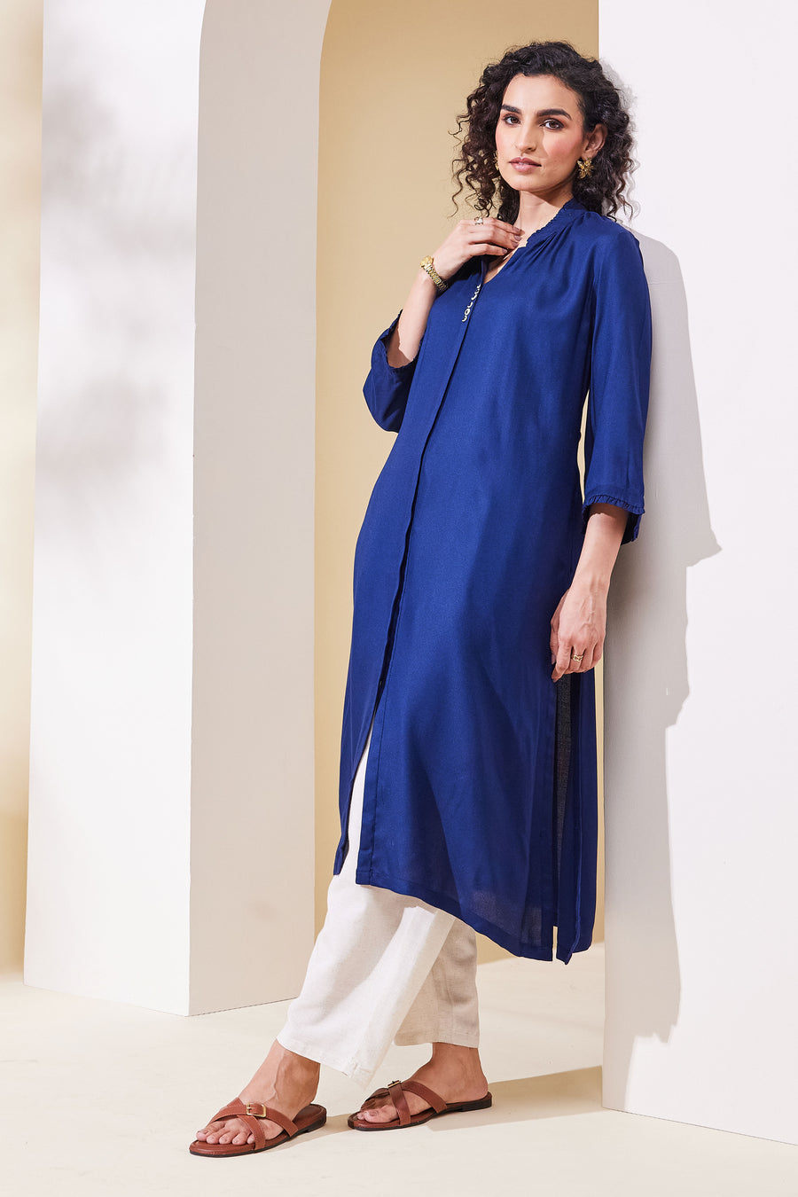 Blue Solid Straight Kurta