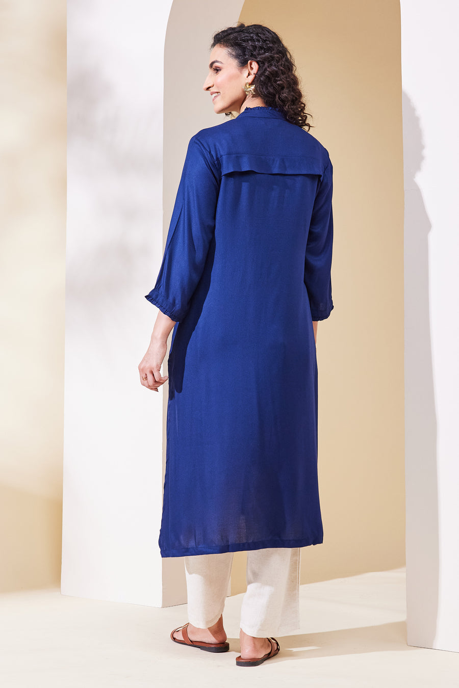Blue Solid Straight Kurta – view 3