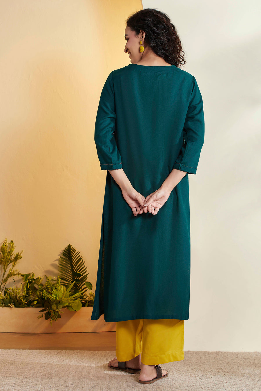 Bottle Green Embroidered Straight Kurta – view 3