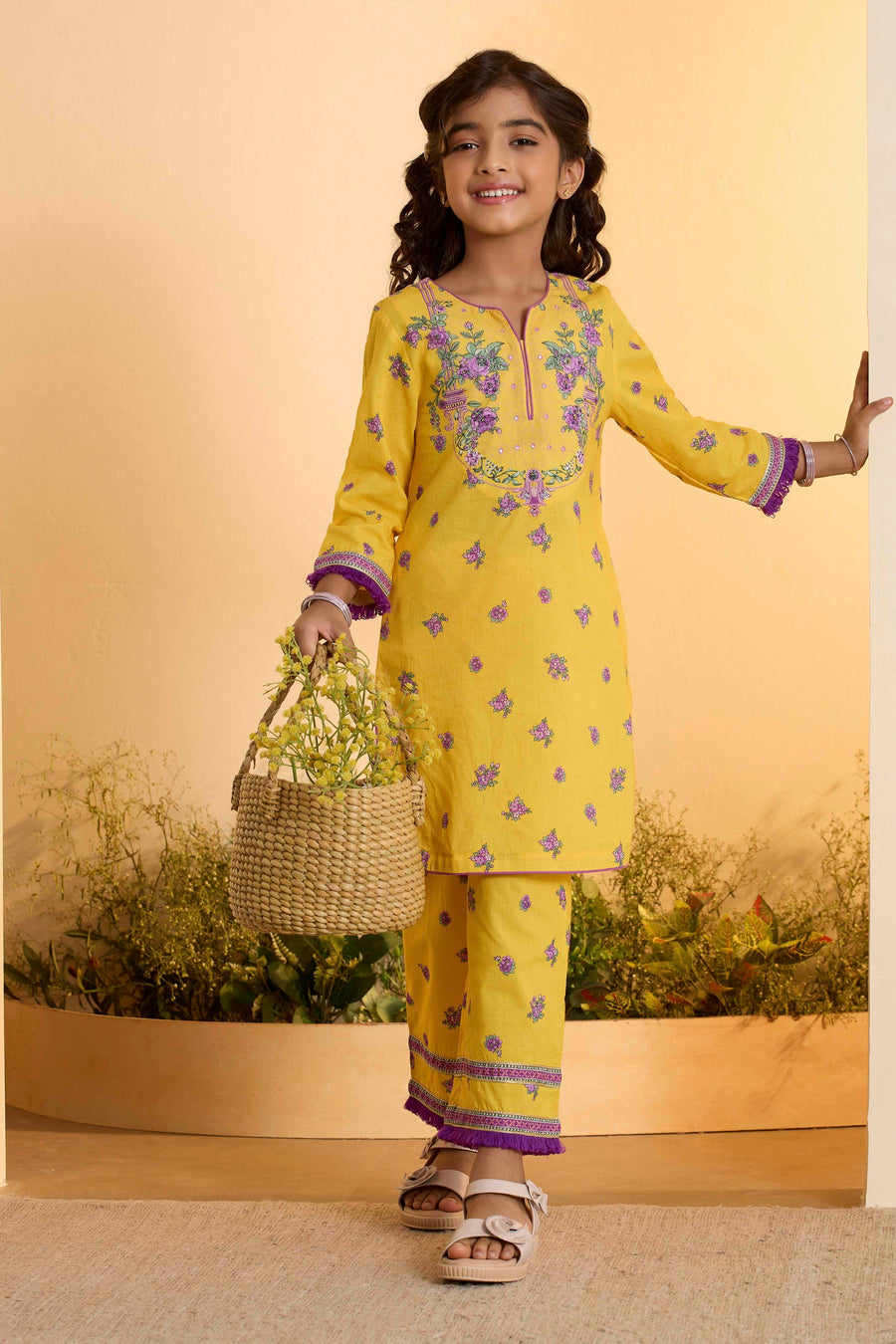 Girls Yellow Floral Printed Kurta & Pants Set