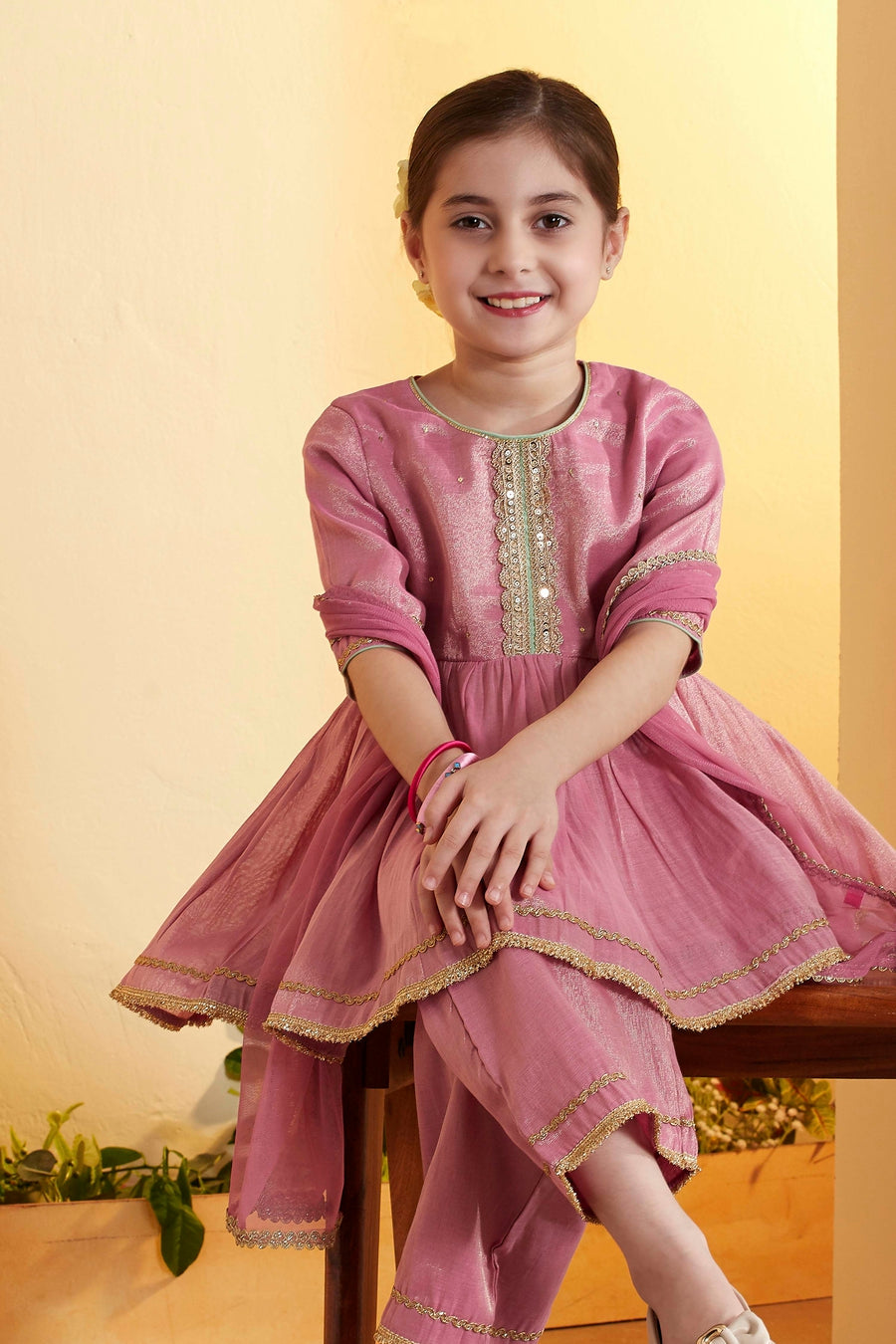 Girls Pink Shimmer Peplum Kurti, Palazzo & Dupatta Set – view 2