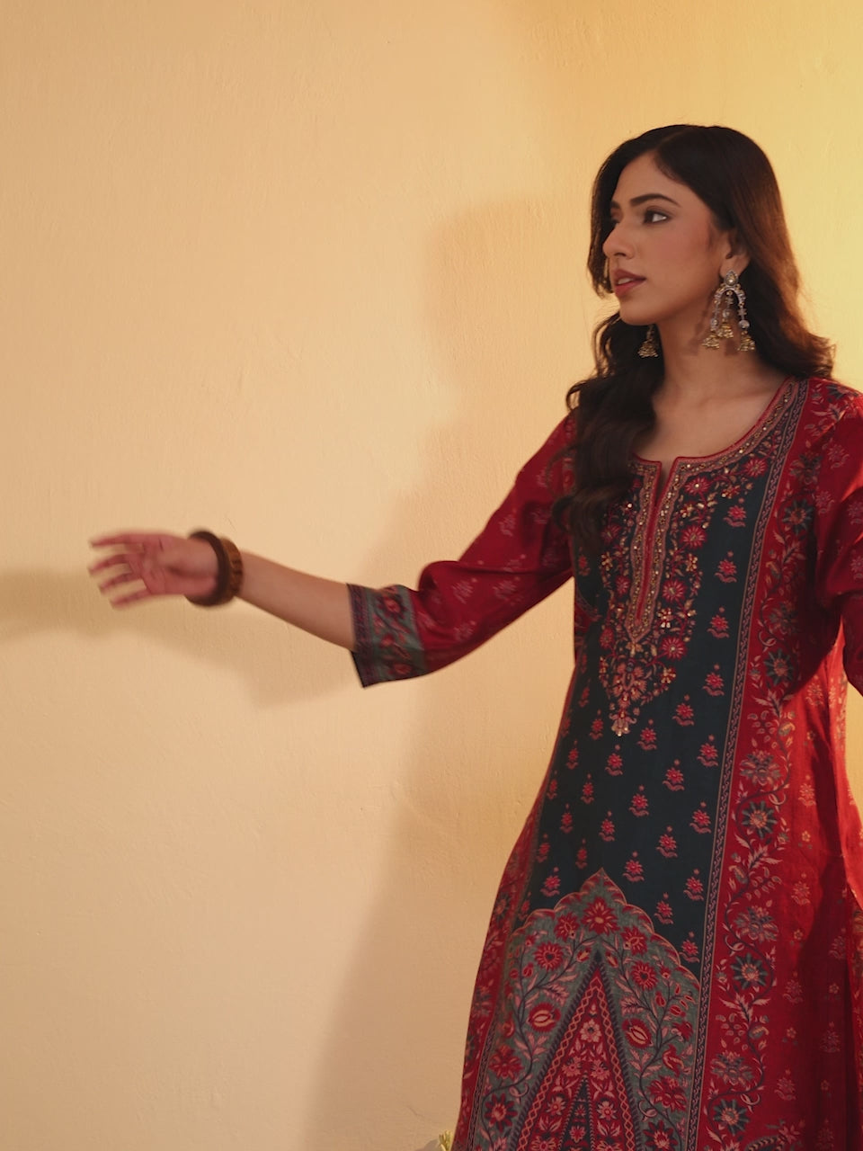 Black and maroon floral print kurta set by BIBA, product video