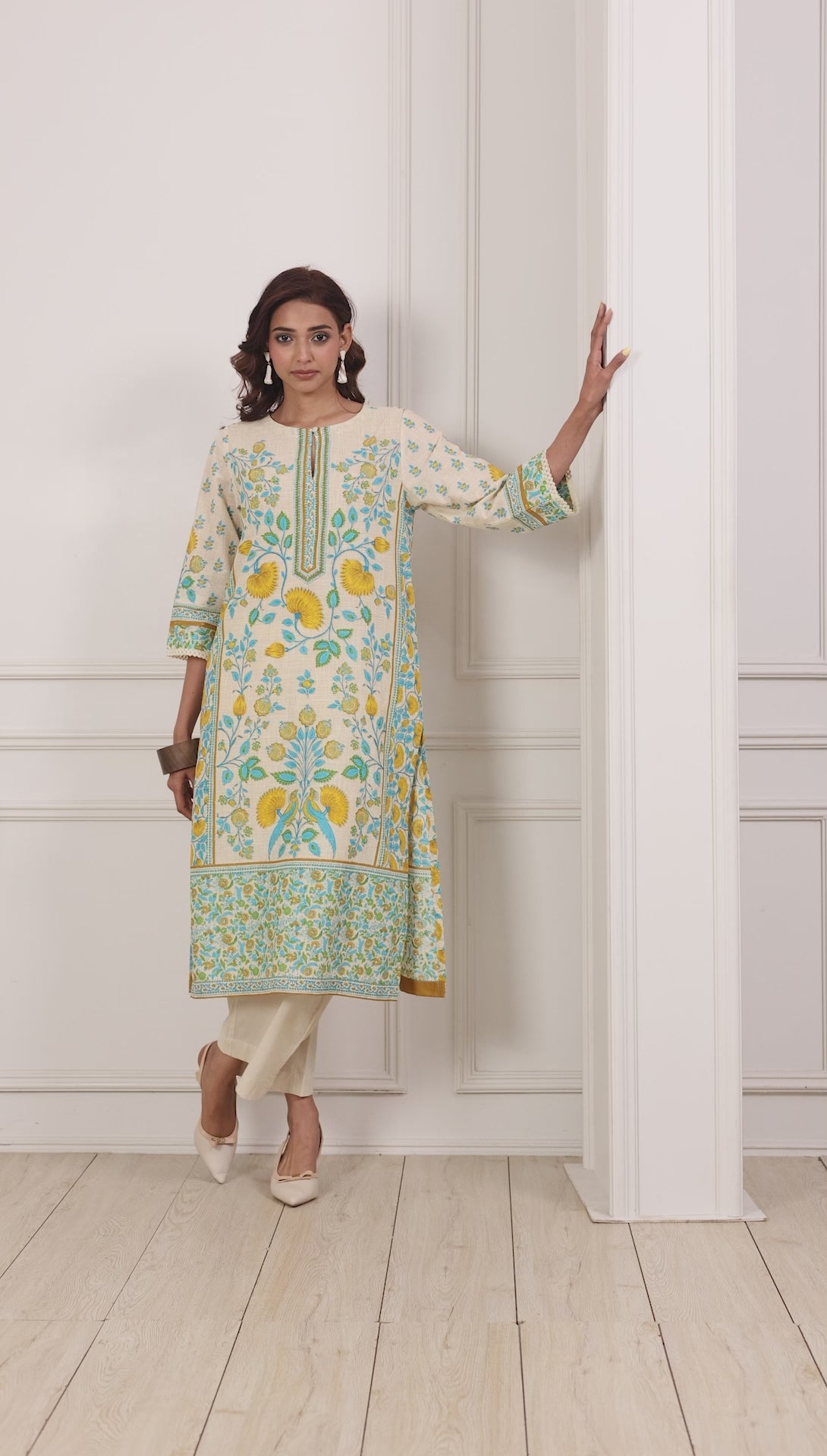 Off-White Cotton Printed Straight Kurta