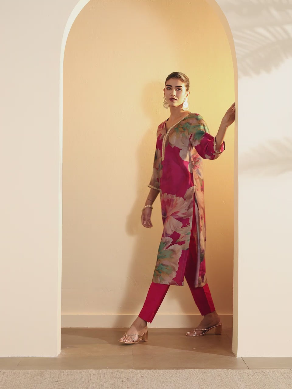 Berry Pink Poly Viscose Floral Straight Kurta
