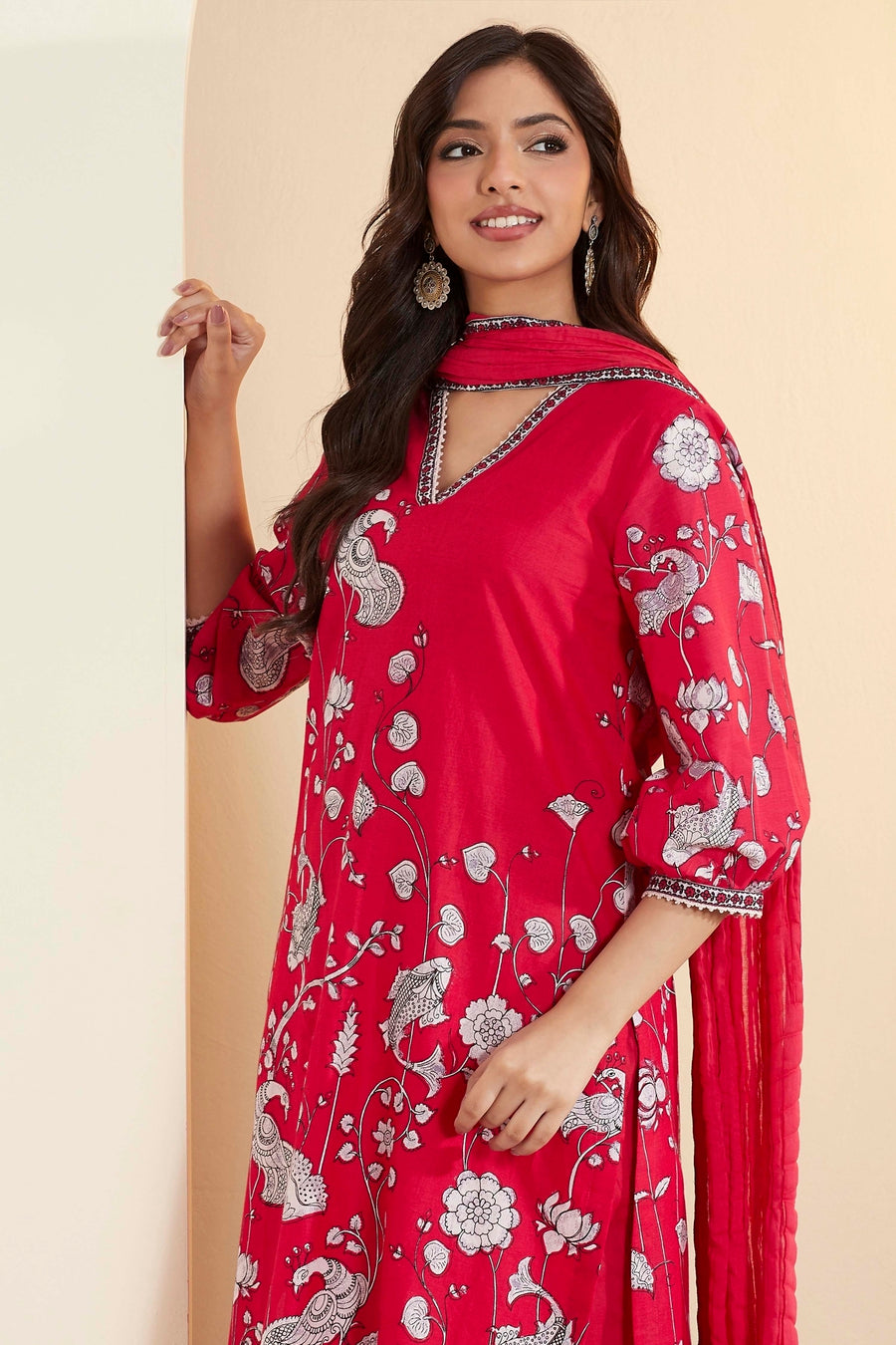 Fuchsia floral kurta set with Patiala pants and dupatta by BIBA, image 2 of 3