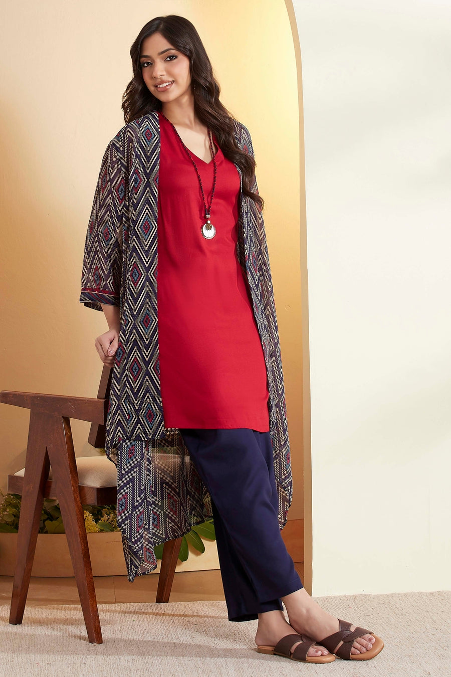 Blue & Red Straight Fusion Set With Necklace